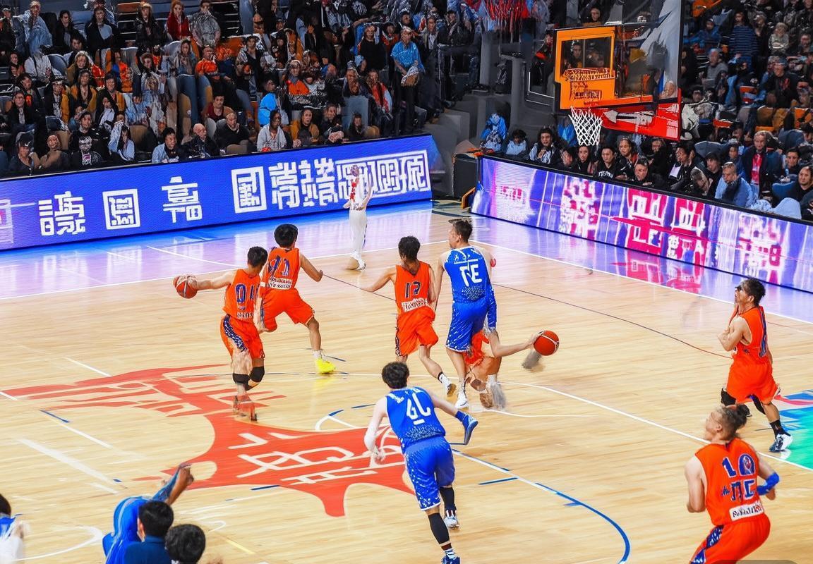 2019 CBA新疆VS辽宁巅峰对决：战术对决与精彩瞬间回顾